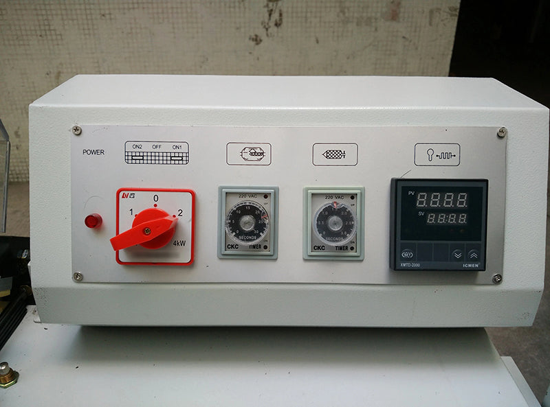 Semi-automatic shoelace shrink wrapping machine