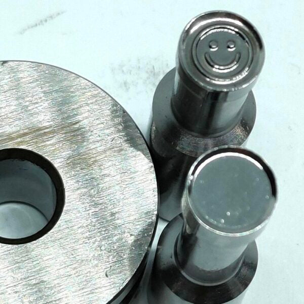 Smile 3d Shaped Mold Die 8mm*8mm For Tablet Press Machine